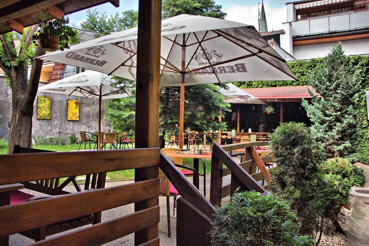 Penzion Atrium Presov Bagian luar foto